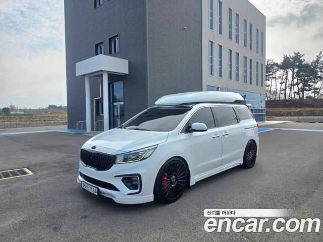 Kia Canival 2019 — photo 2