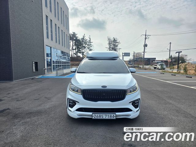 Kia Canival 2019 — photo 3