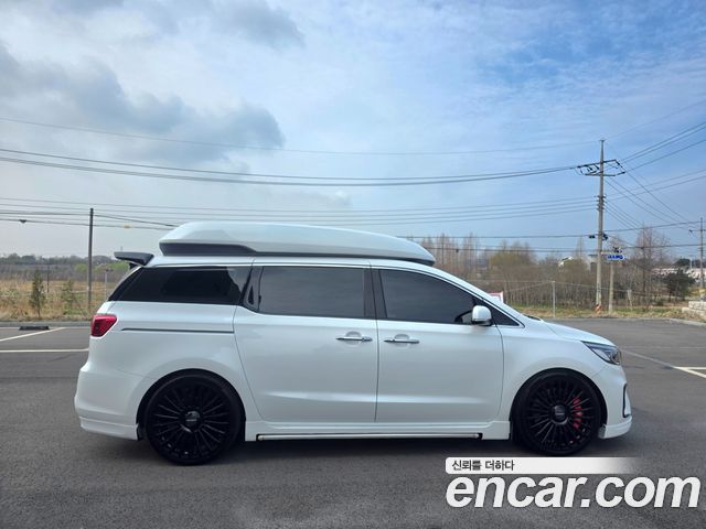 Kia Canival 2019 — photo 4
