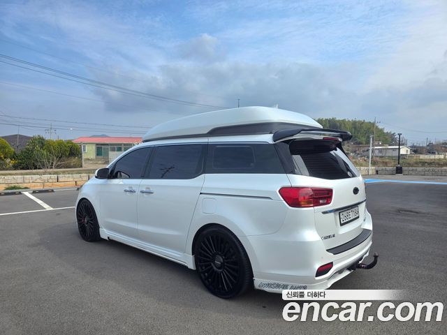 Kia Canival 2019 — photo 6