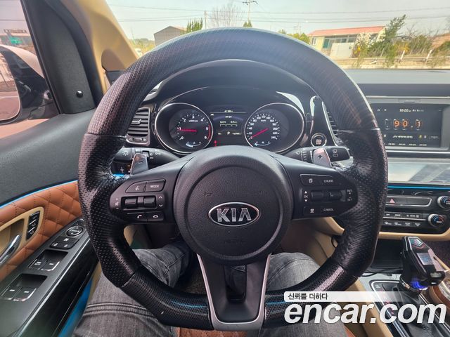 Kia Canival 2019 — photo 19