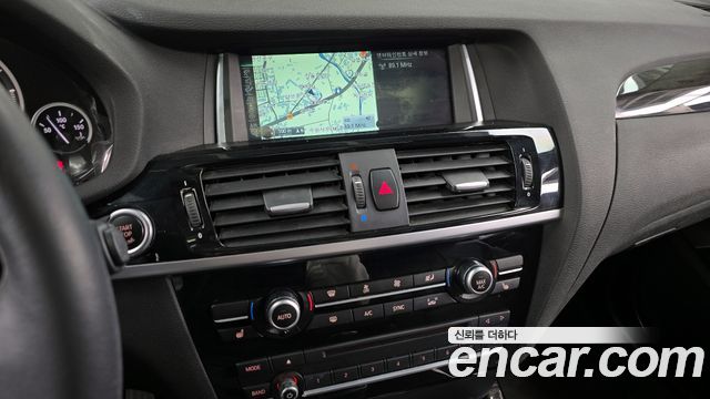 BMW X4 2016 — photo 14