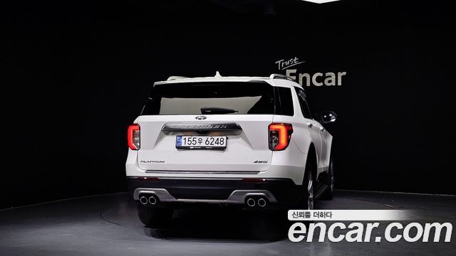 Ford Explorer 2022 — photo 4
