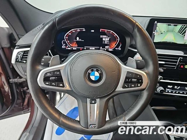 BMW Gran Turismo 2020 — photo 9
