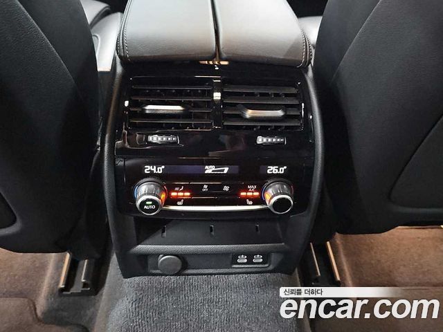 BMW Gran Turismo 2020 — photo 13