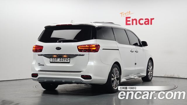 Kia Canival 2019 — photo 2