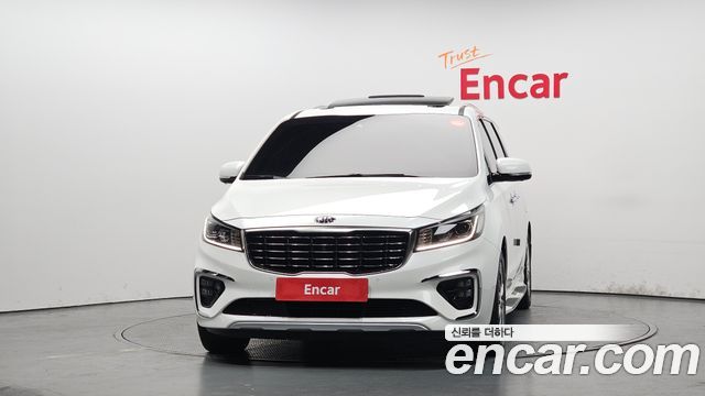 Kia Canival 2019 — photo 3