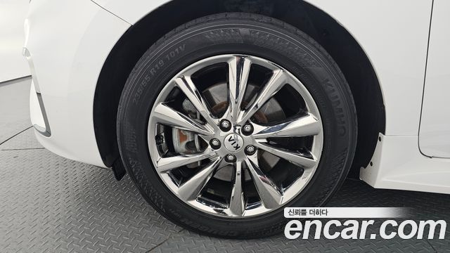Kia Canival 2019 — photo 5