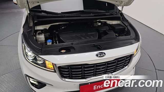 Kia Canival 2019 — photo 6