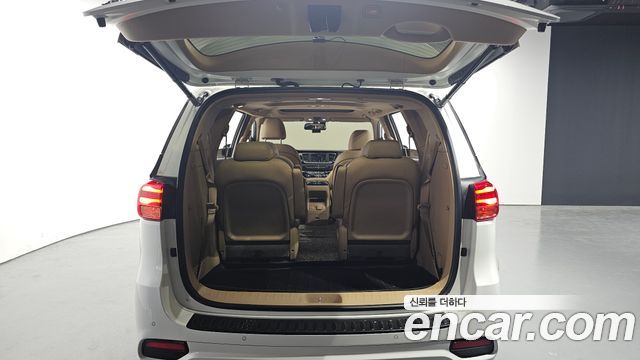 Kia Canival 2019 — photo 20