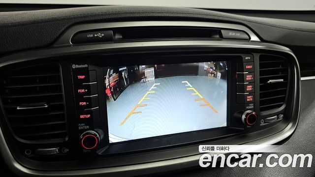 Kia Sorento 2016 — photo 17