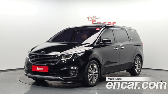 Kia Canival 2018 — photo 1