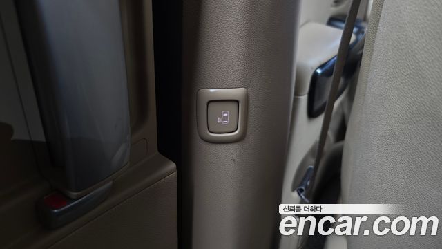 Kia Canival 2018 — photo 17