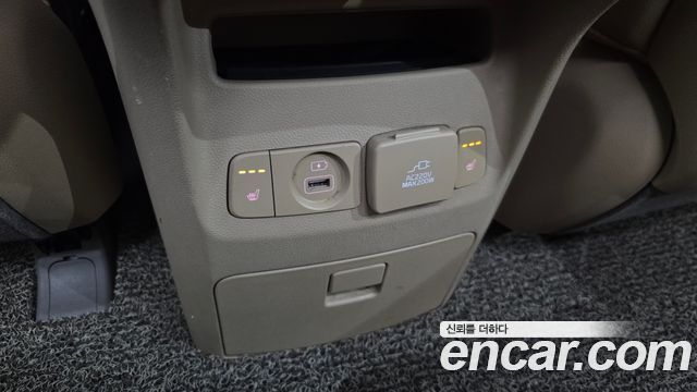 Kia Canival 2018 — photo 18