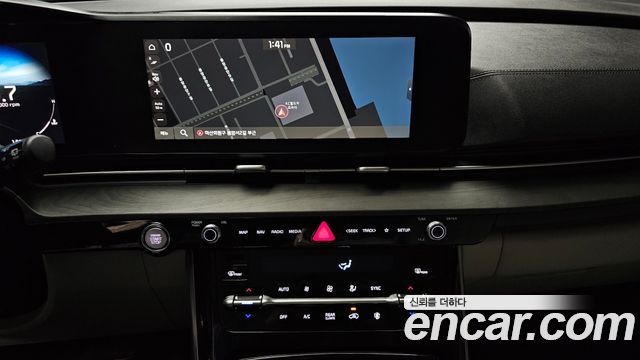 Kia Canival 2021 — photo 14