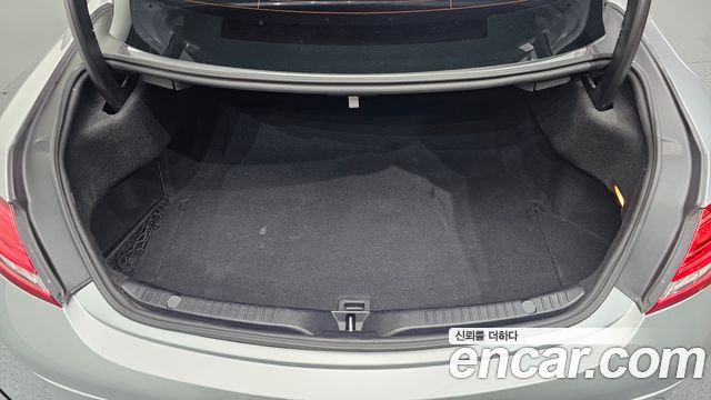 Mercedes-Benz C-Class 2016 — photo 20