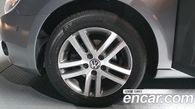 Volkswagen Golf 2011 — photo 5