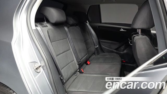 Volkswagen Golf 2011 — photo 12
