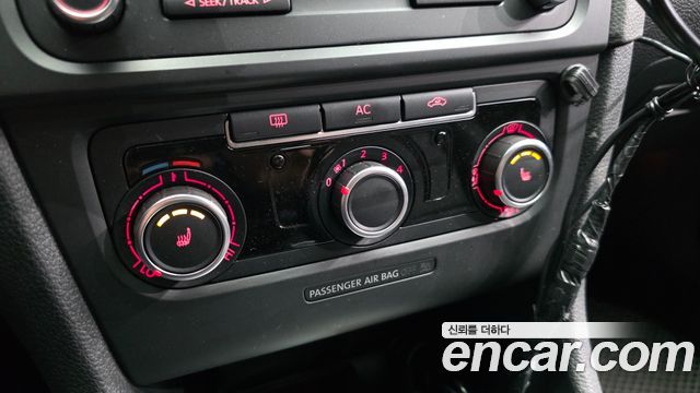 Volkswagen Golf 2011 — photo 16
