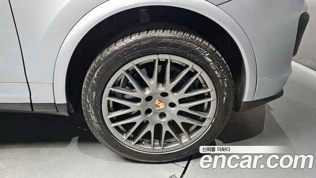 Porsche Cayenne 2017 — photo 5