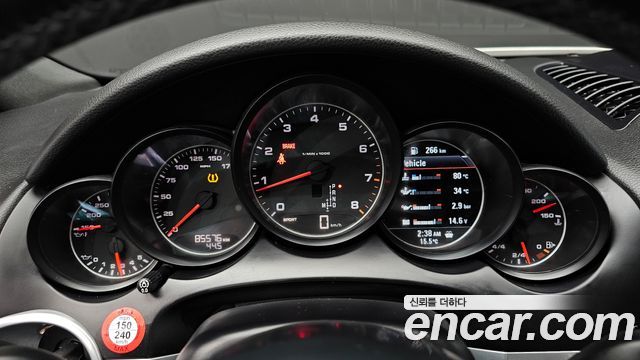 Porsche Cayenne 2017 — photo 8