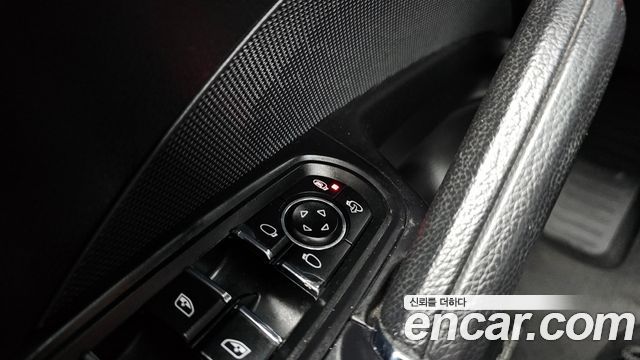 Porsche Cayenne 2017 — photo 17