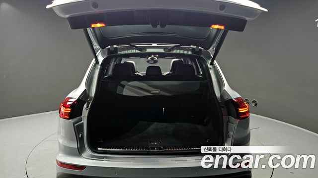Porsche Cayenne 2017 — photo 20