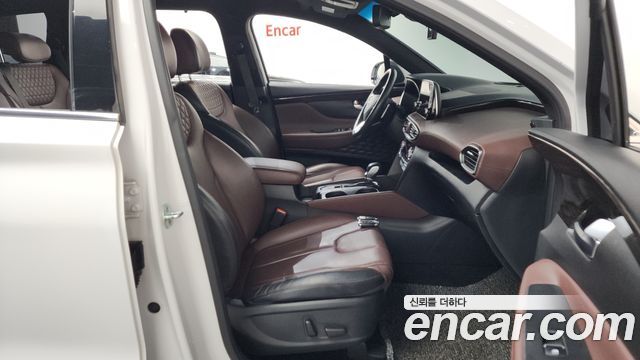 Hyundai Santafe 2019 — photo 11