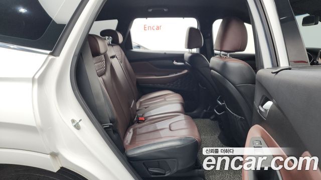 Hyundai Santafe 2019 — photo 12