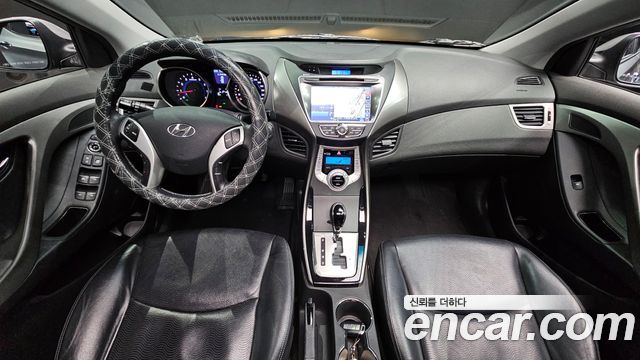 Hyundai AVANTE 2012 — photo 7