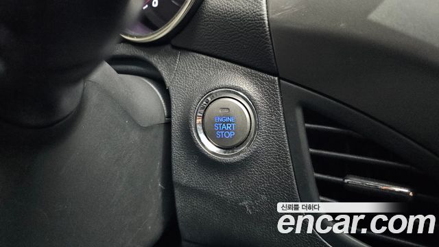 Hyundai AVANTE 2012 — photo 18