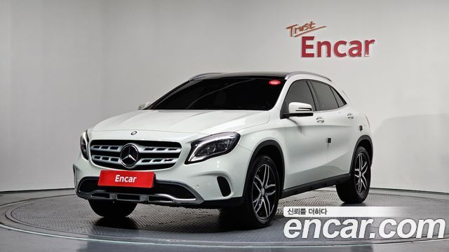 Mercedes-Benz GLA-Class 2018 — photo 1