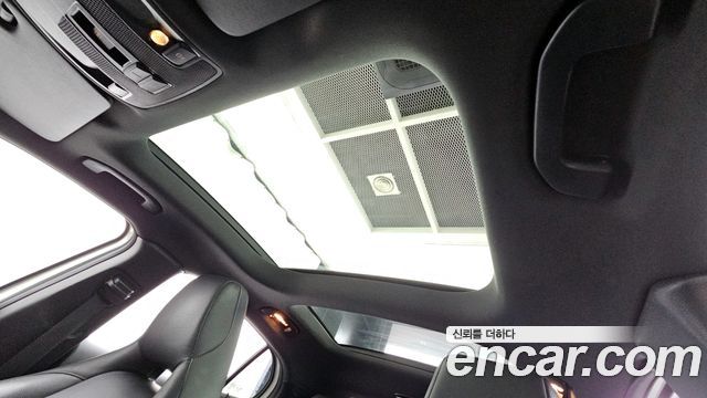 Mercedes-Benz GLA-Class 2018 — photo 17