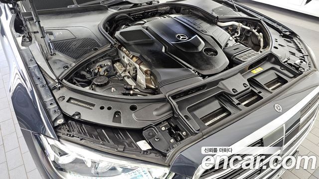 Mercedes-Benz S-Class 2021 — photo 6