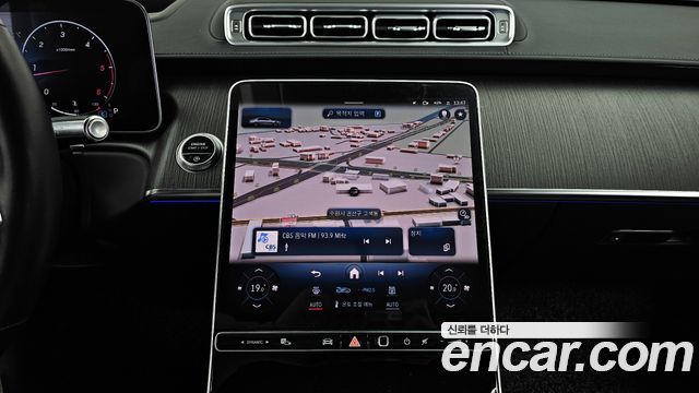 Mercedes-Benz S-Class 2021 — photo 14