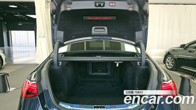 Mercedes-Benz S-Class 2021 — photo 20
