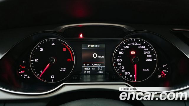 Audi A4 2016 — photo 8