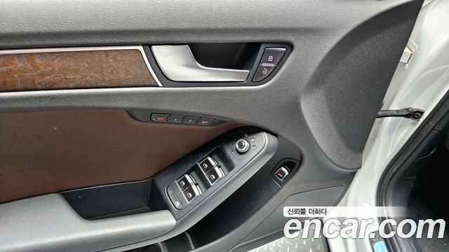 Audi A4 2016 — photo 18