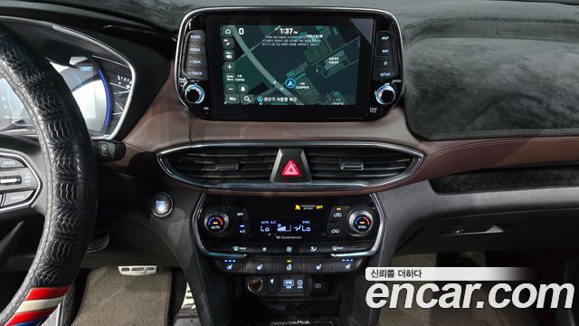 Hyundai Santafe 2019 — photo 14