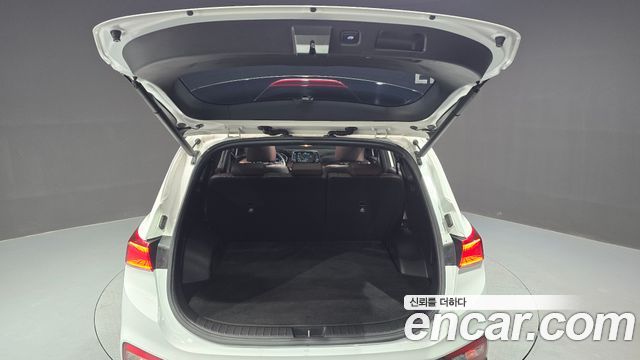 Hyundai Santafe 2019 — photo 20