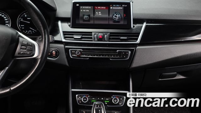 BMW 2-Series 2021 — photo 14