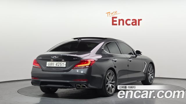 Genesis G70 2019 — photo 2
