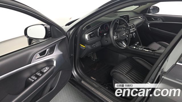 Genesis G70 2019 — photo 10