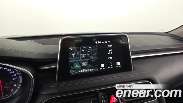 Genesis G70 2019 — photo 15
