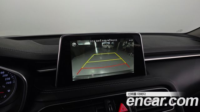 Genesis G70 2019 — photo 16