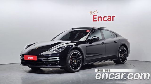 Porsche Panamera 2022 — photo 1