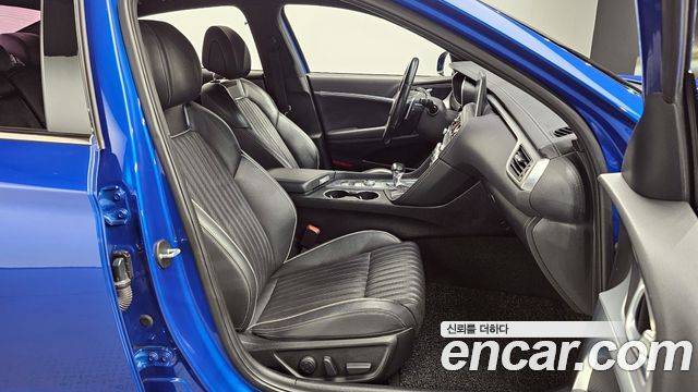 Genesis G70 2018 — photo 10