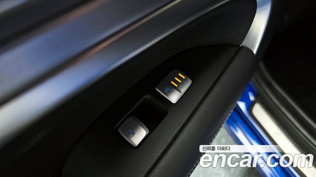 Genesis G70 2018 — photo 17