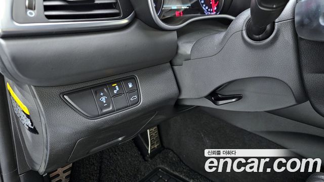 Genesis G70 2018 — photo 18