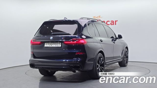 BMW X7 2021 — photo 2